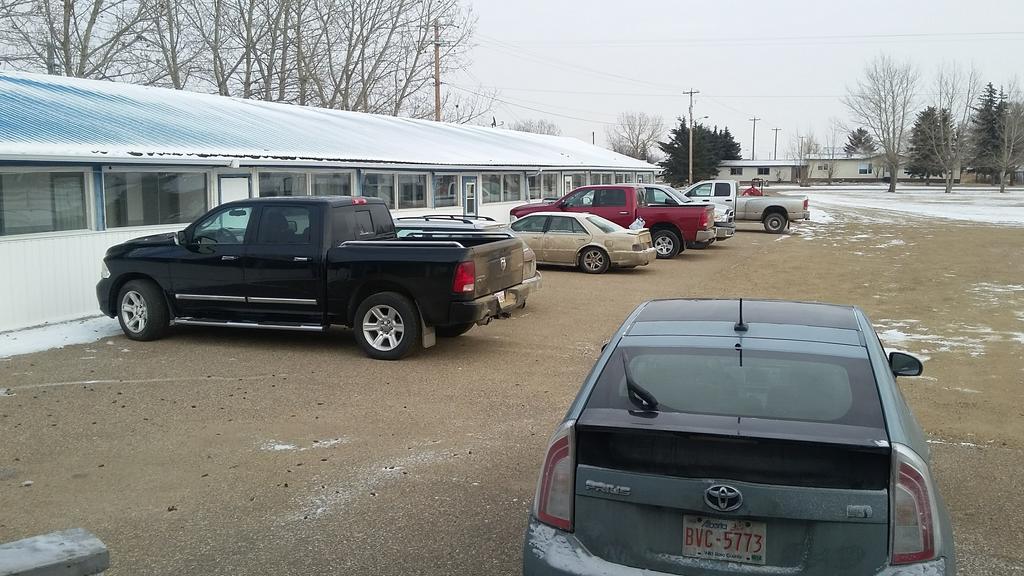 Raval Paradise Motel And Rv Park Youngstown Buitenkant foto