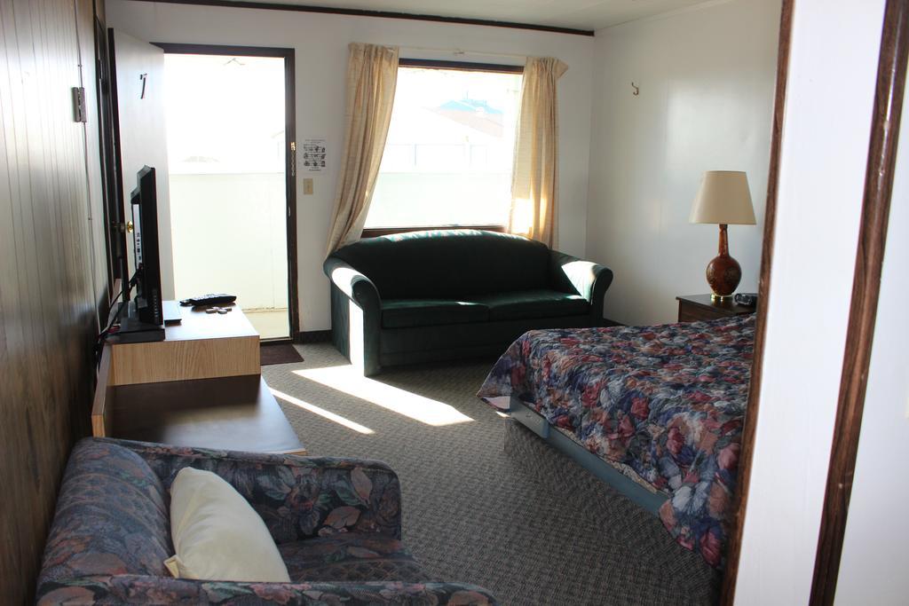 Raval Paradise Motel And Rv Park Youngstown Buitenkant foto